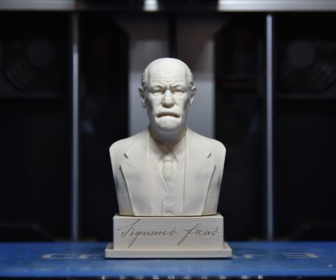 Reproducción de busto de Sigmund Freud